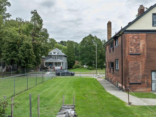 3493 Parker Street, Detroit, Mi 48214