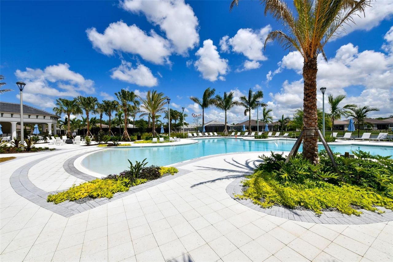 8674 Rain Song Road, Unit 310, Sarasota, FL 34238 Photo