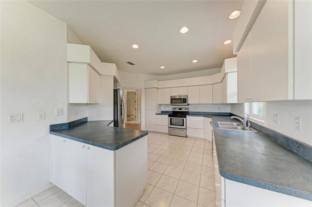5489 Downham Meadows, Sarasota, FL 34235 Photo