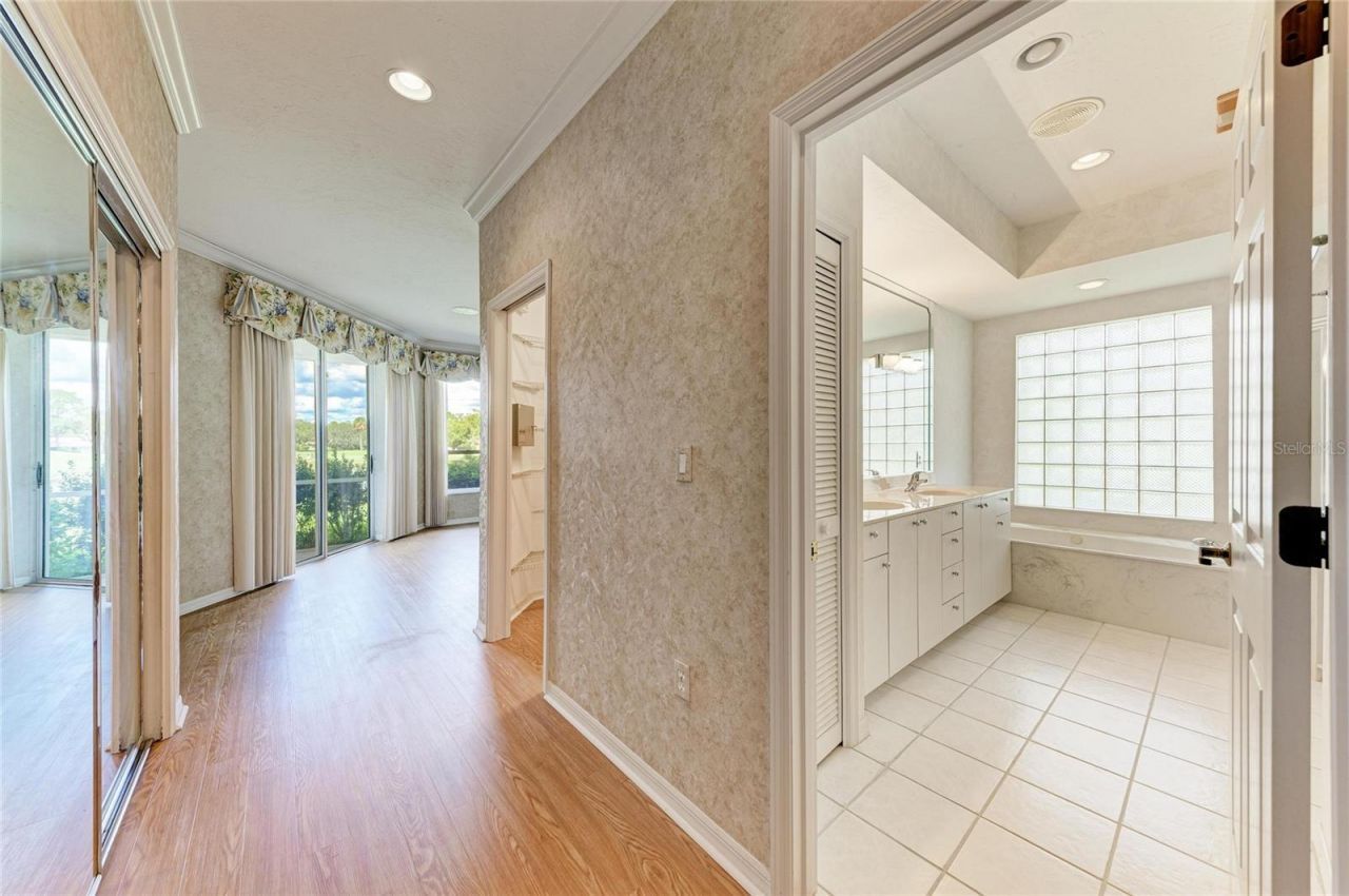 5489 Downham Meadows, Sarasota, FL 34235 Photo