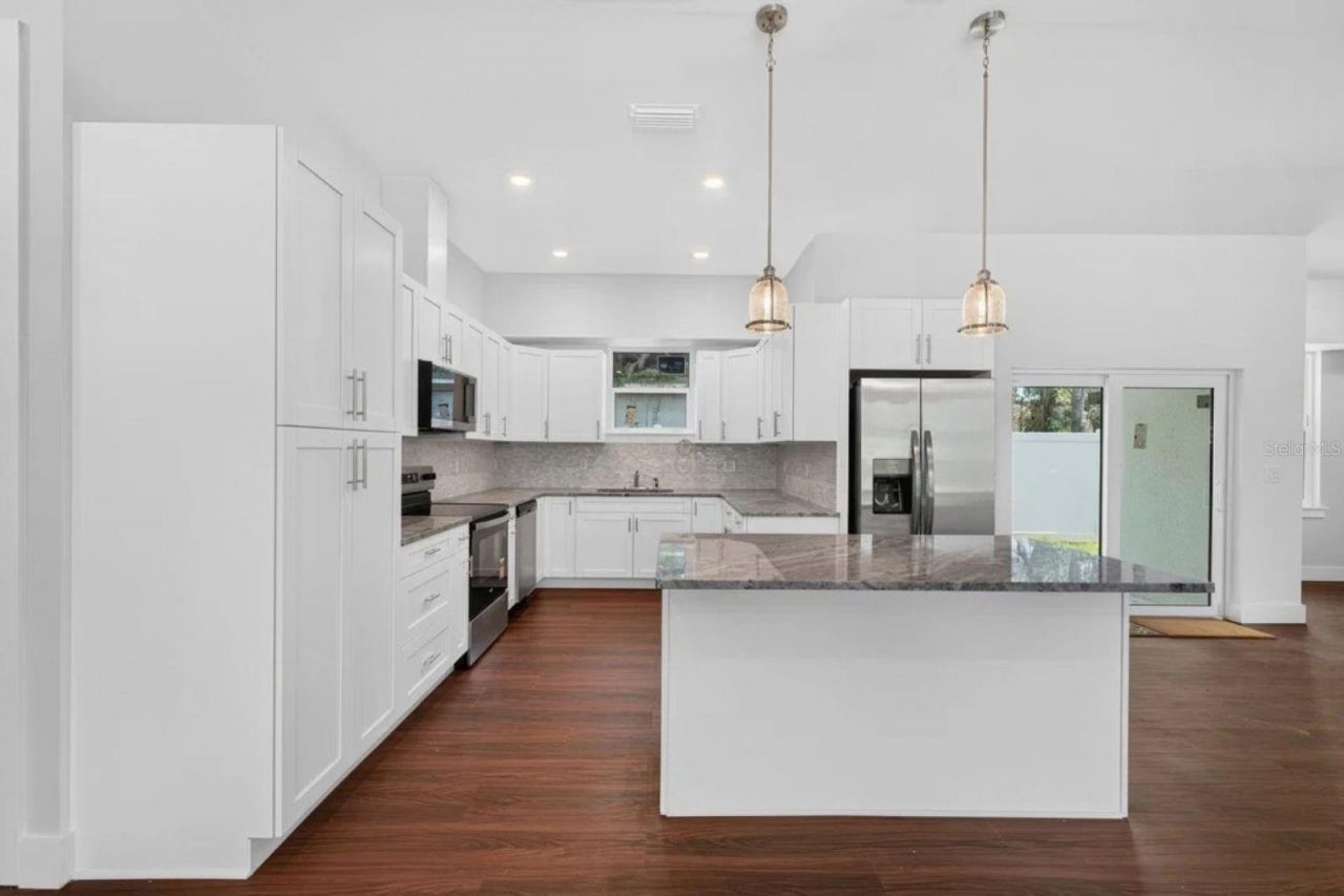 8003 Chaney Lane, Tampa, FL 33617 Photo
