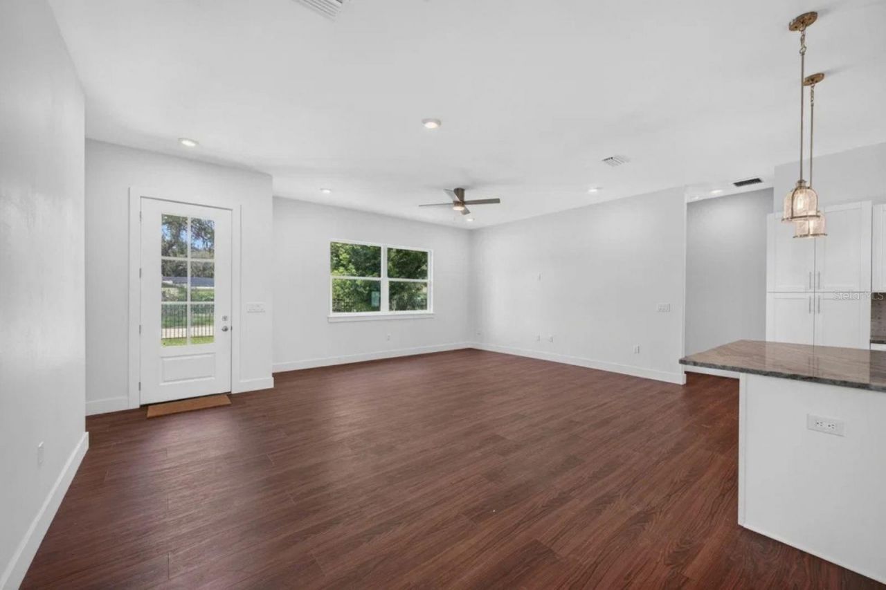 8003 Chaney Lane, Tampa, FL 33617 Photo