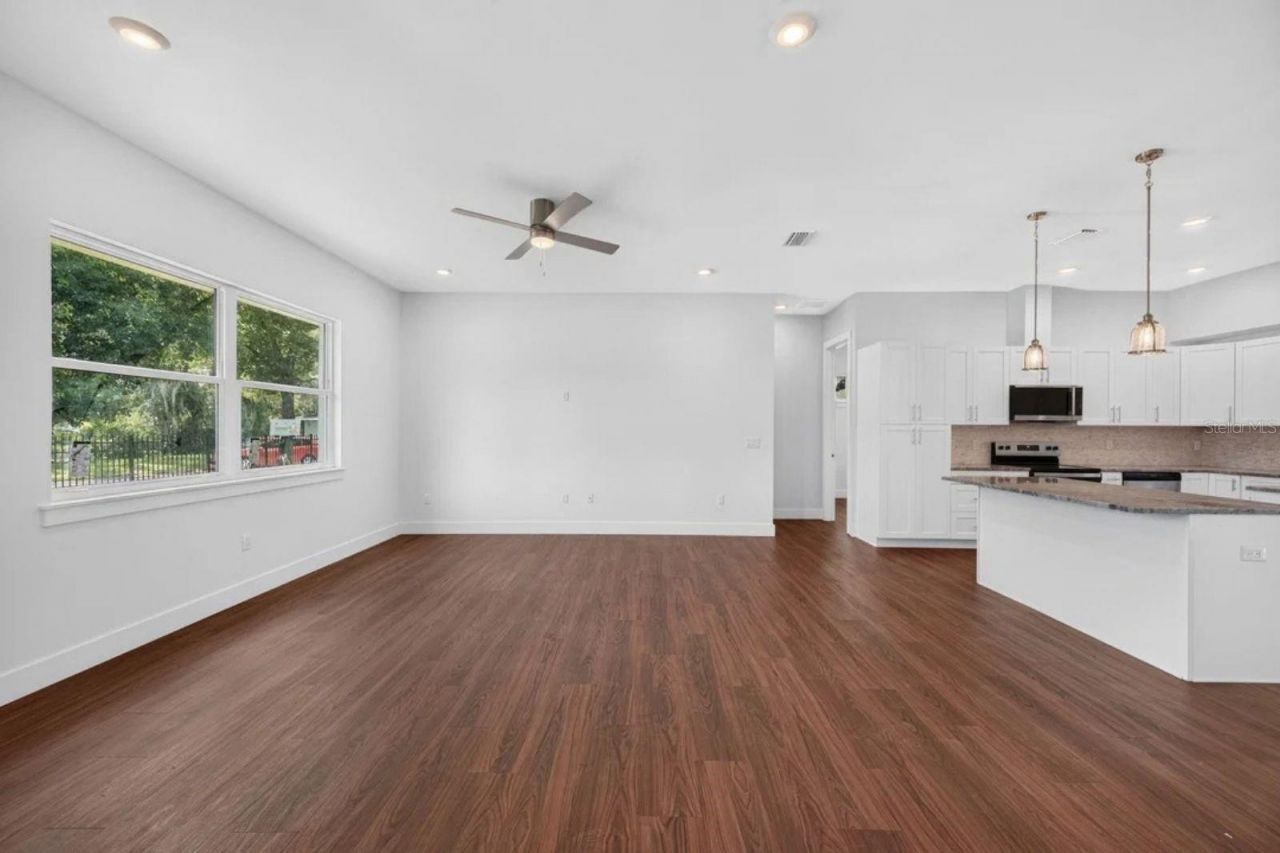 8003 Chaney Lane, Tampa, FL 33617 Photo