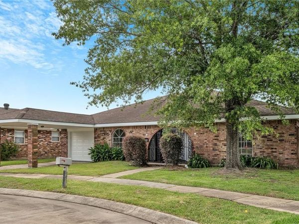 3336 MARIETTA Street , Chalmette, LA 70043