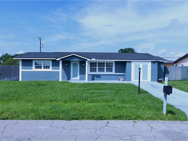 321 Rushmore AVE N, LEHIGH ACRES, FL 33936