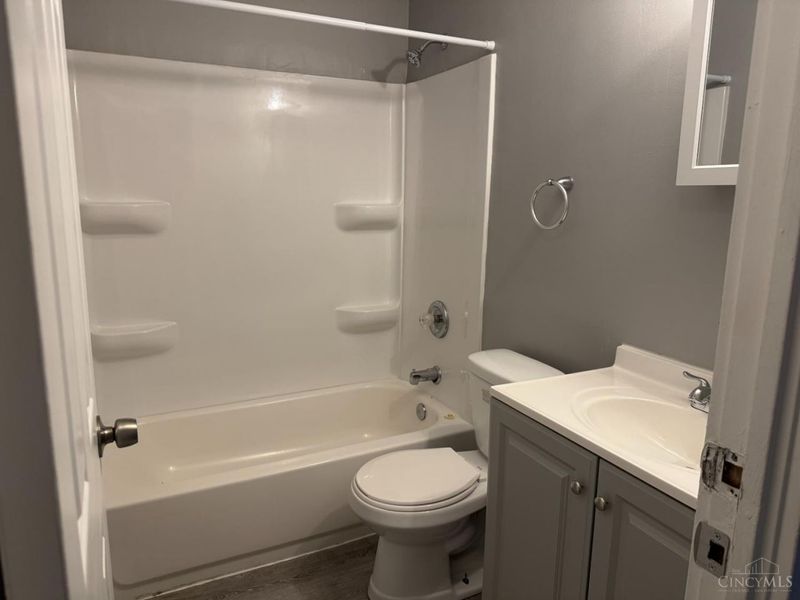2431 Mustang Drive, Unit 14, Cincinnati, OH 45211 Photo 15