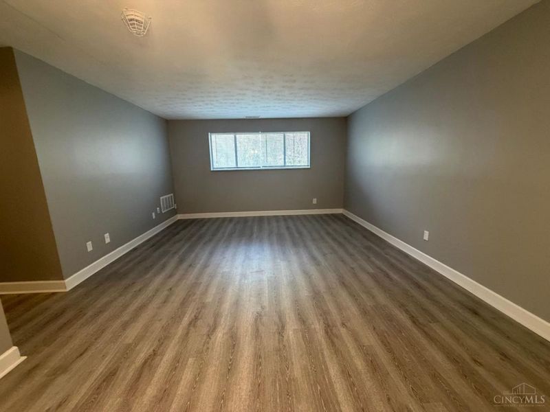2431 Mustang Drive, Unit 14, Cincinnati, OH 45211 Photo 3