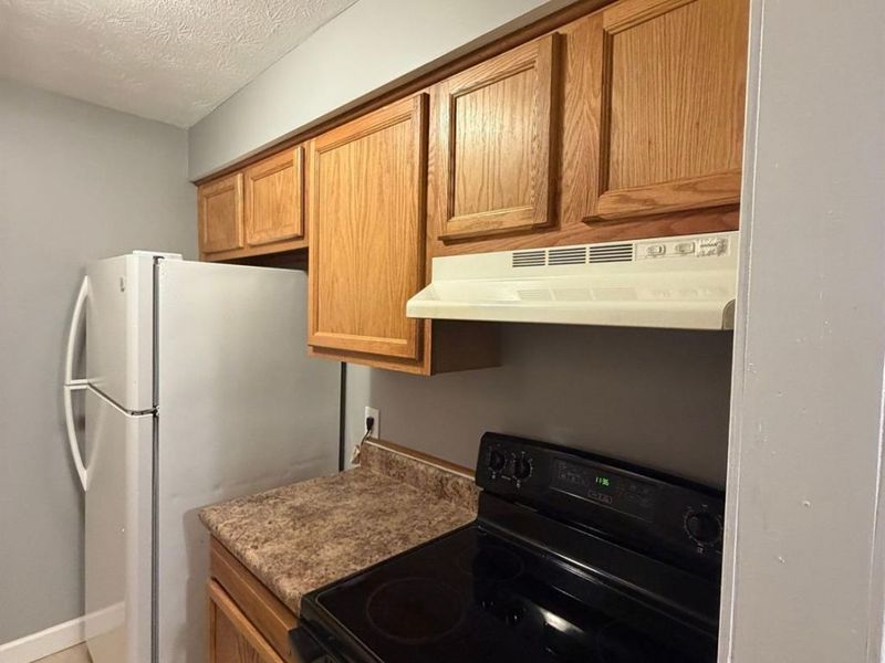 2431 Mustang Drive, Unit 14, Cincinnati, OH 45211 Photo 8