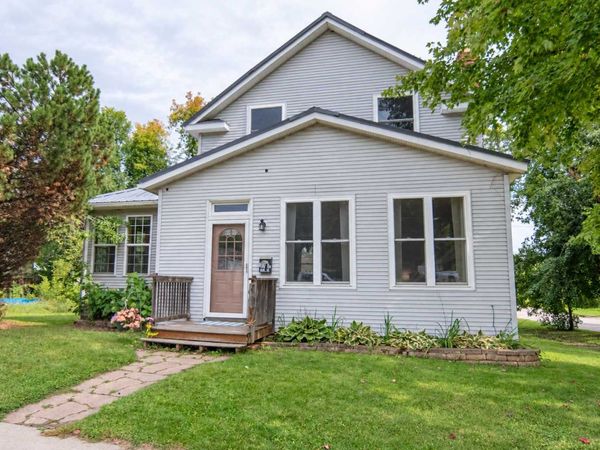 702 1st Avenue NW, Chisholm, MN 55719