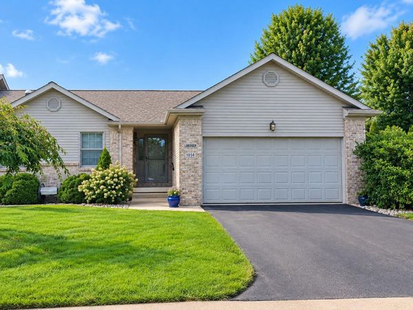 1058 Emerald Drive, Charlotte, MI 48813