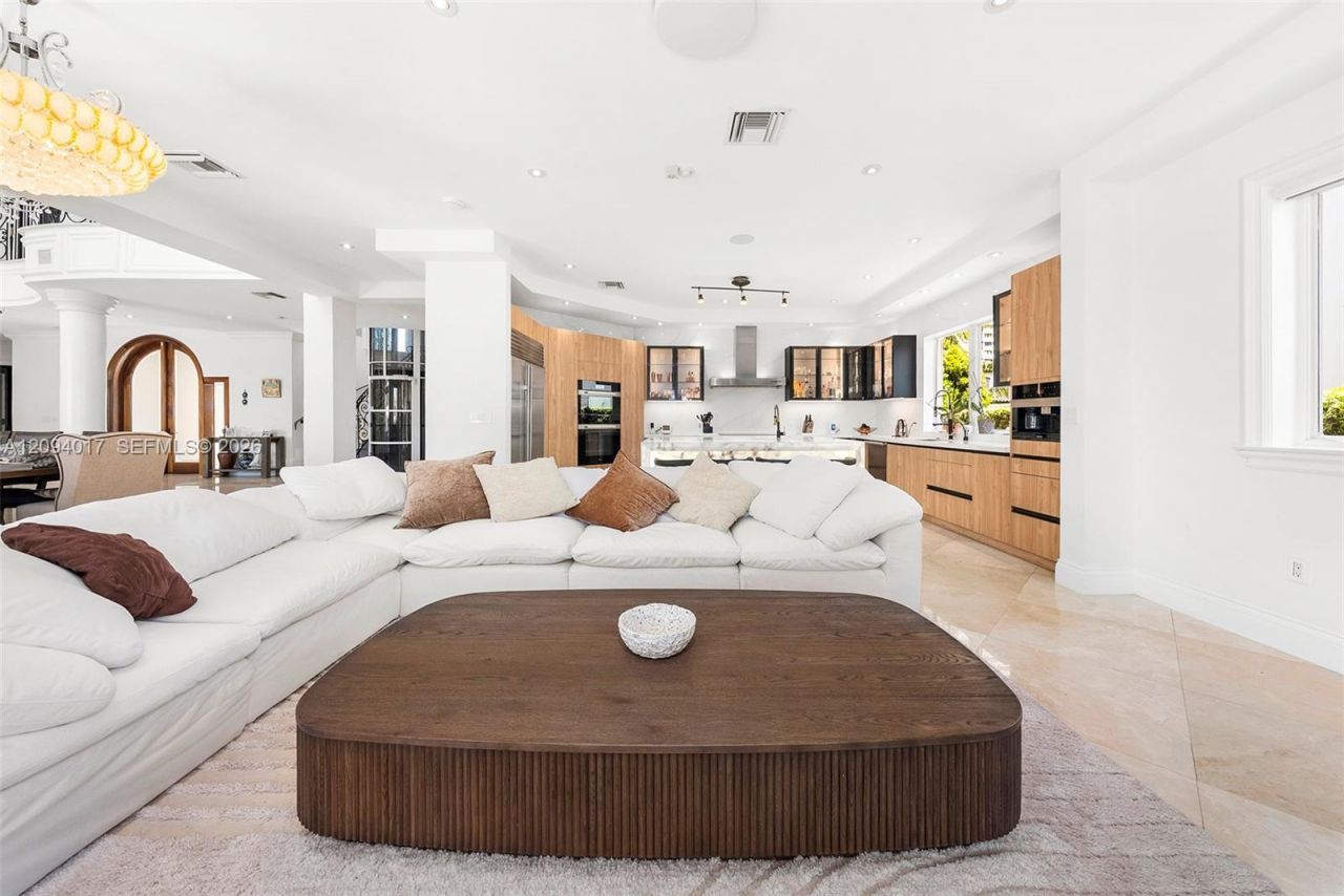 3442 NE 171st St , North Miami Beach, FL 33160 Photo