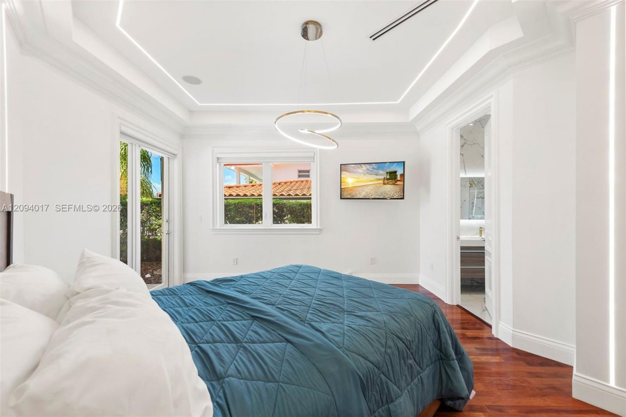 3442 NE 171st St , North Miami Beach, FL 33160 Photo