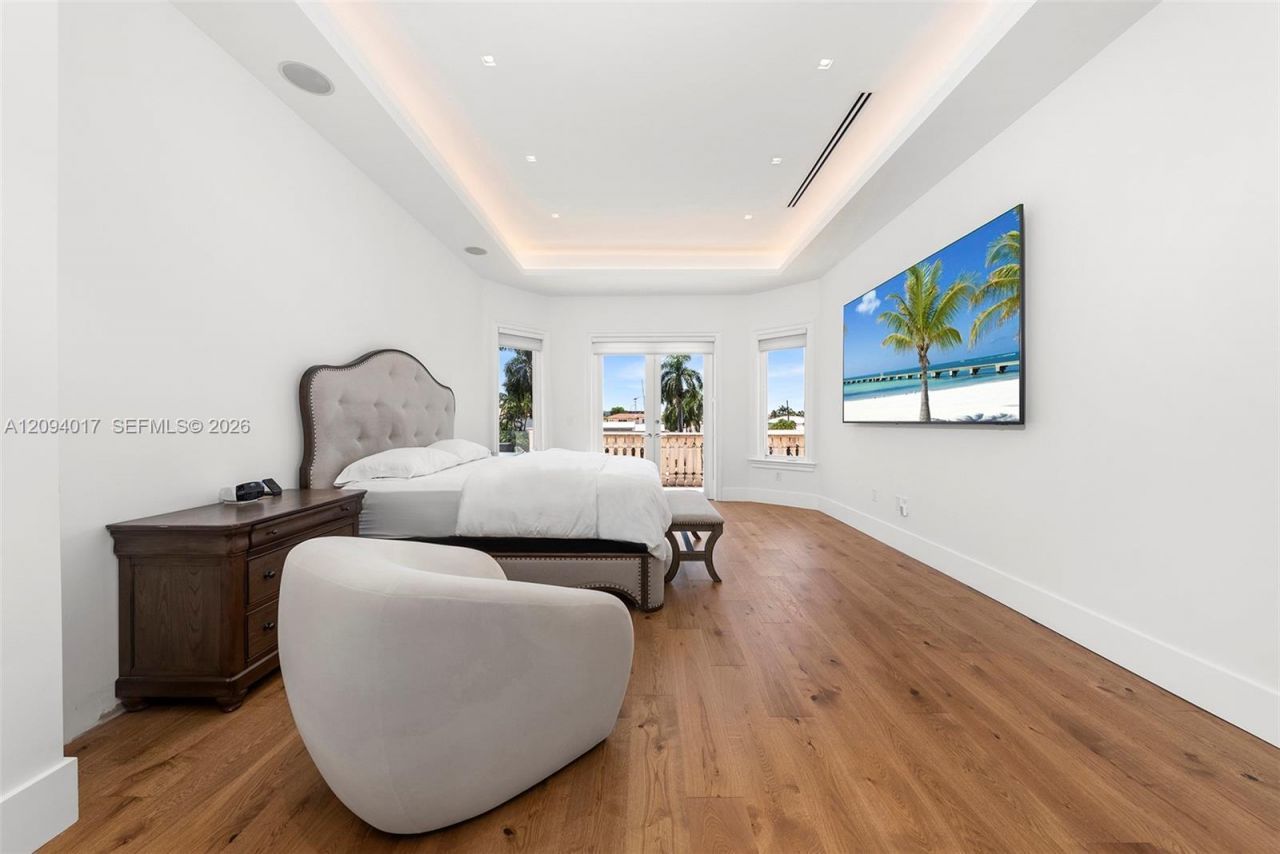 3442 NE 171st St , North Miami Beach, FL 33160 Photo