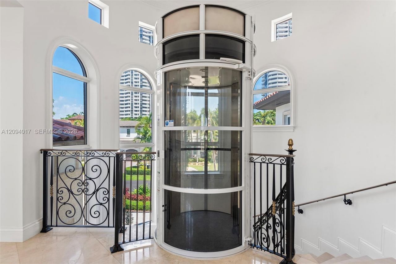 3442 NE 171st St , North Miami Beach, FL 33160 Photo