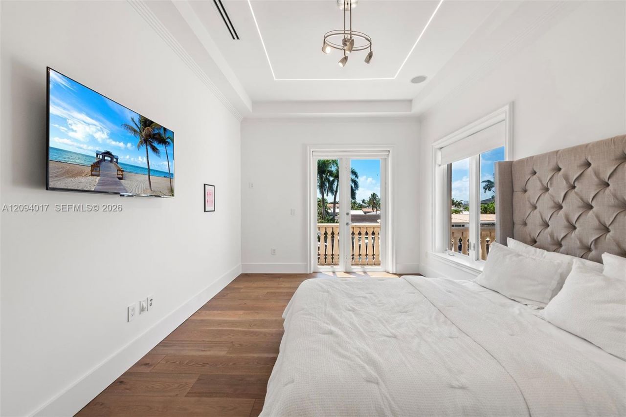 3442 NE 171st St , North Miami Beach, FL 33160 Photo