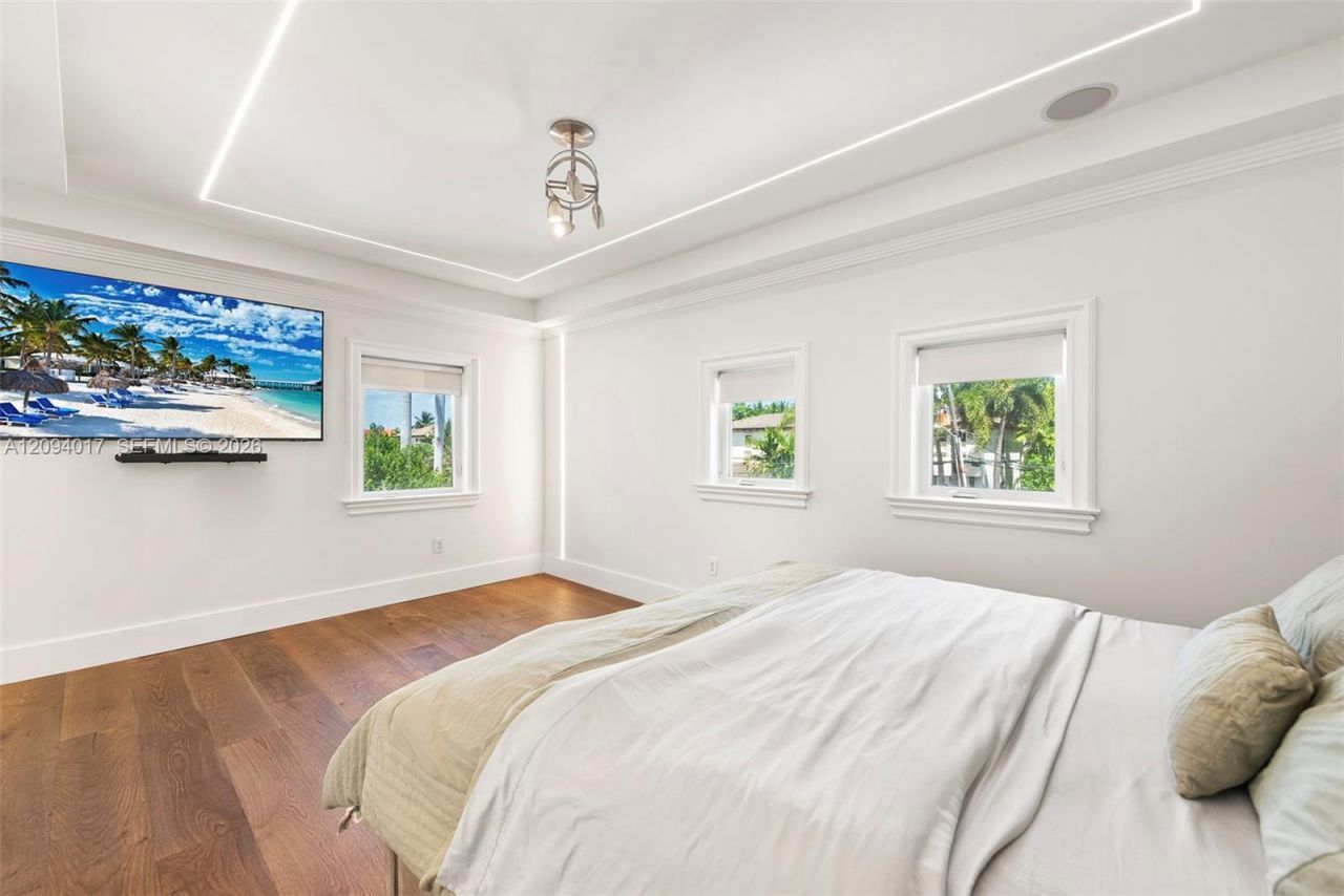 3442 NE 171st St , North Miami Beach, FL 33160 Photo