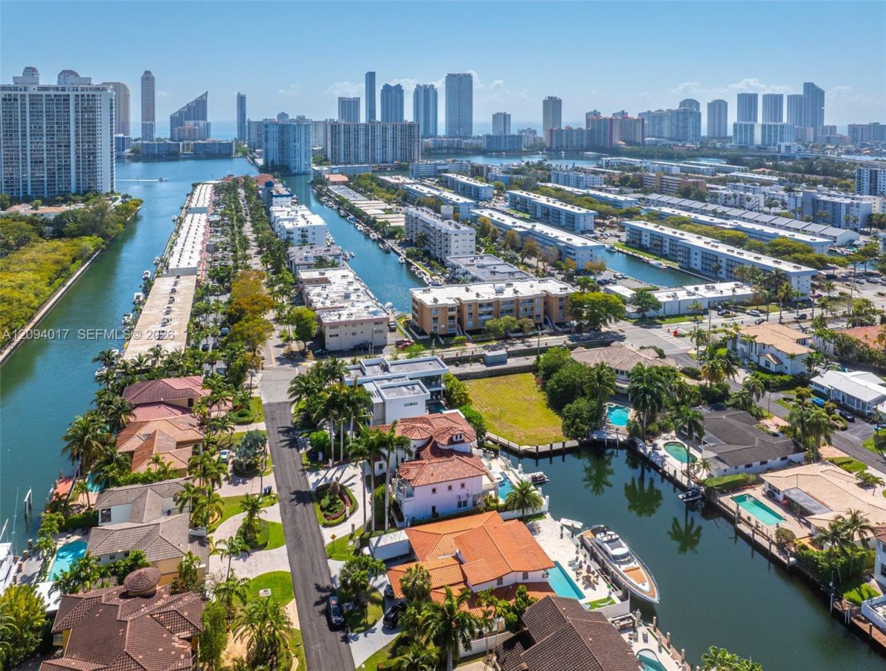 3442 NE 171st St , North Miami Beach, FL 33160 Photo