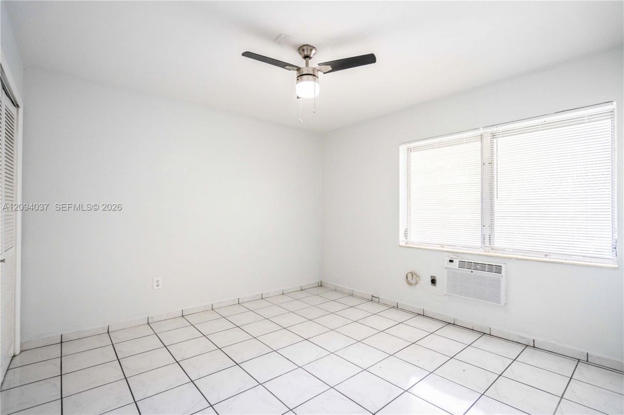 260 Navarre Ave , Unit 11, Coral Gables, FL 33134 Photo