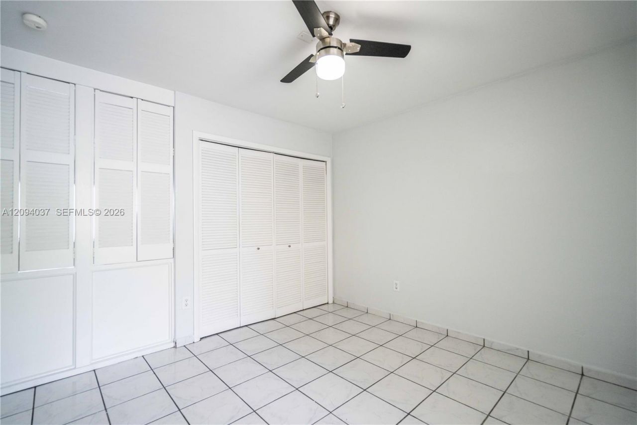 260 Navarre Ave , Unit 11, Coral Gables, FL 33134 Photo