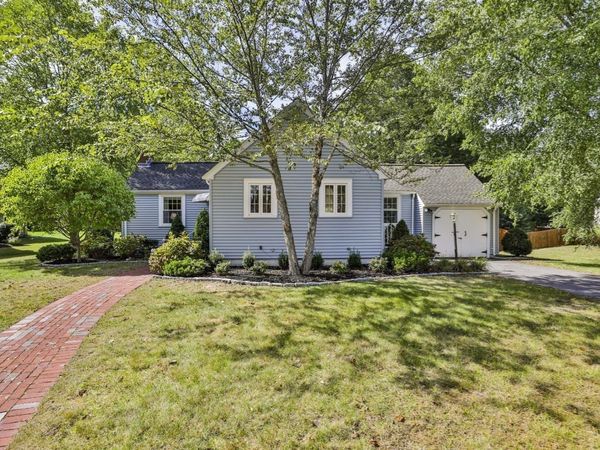 37 Mingo St, Milton, MA 02186