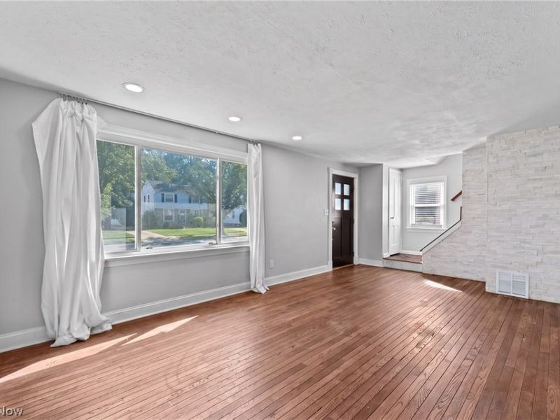 4527 Laurel Road, South Euclid, OH 44121 Photo 6