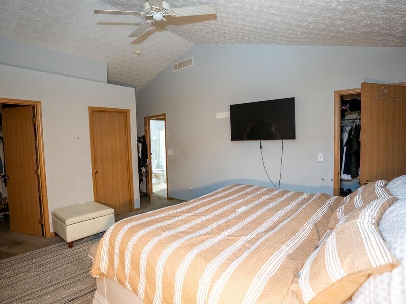 1816 Village Ridge Lane, Unit 39, Columbus, OH 43219 Photo 10