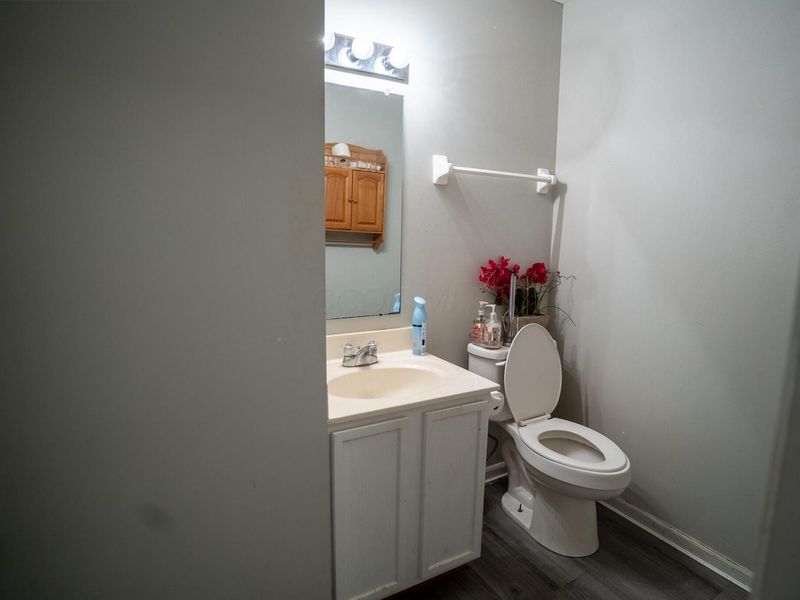 1816 Village Ridge Lane, Unit 39, Columbus, OH 43219 Photo 4