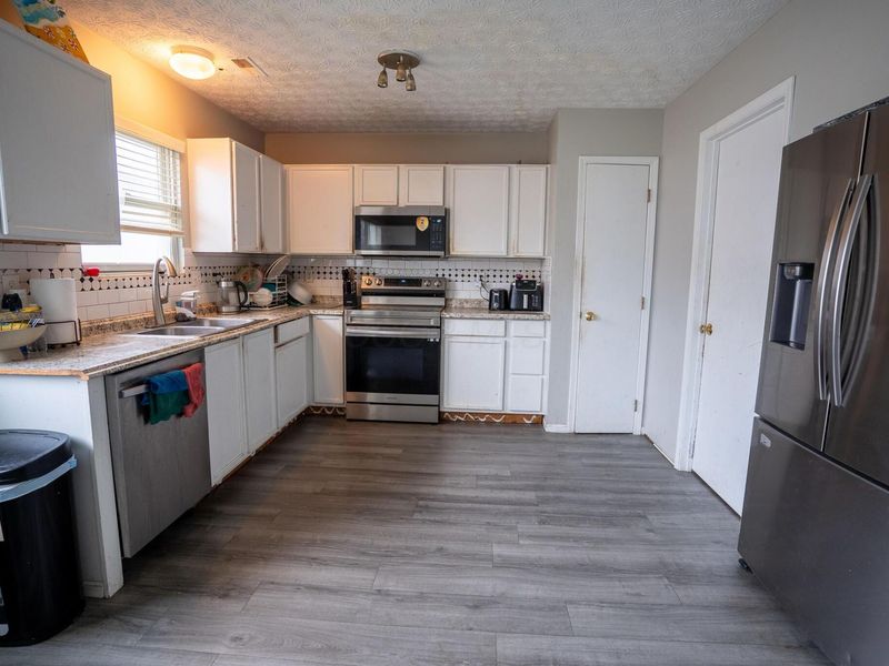 1816 Village Ridge Lane, Unit 39, Columbus, OH 43219 Photo 6
