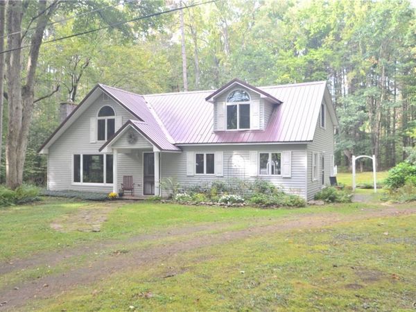 28 Saunders Drive, Constantia, NY 13028