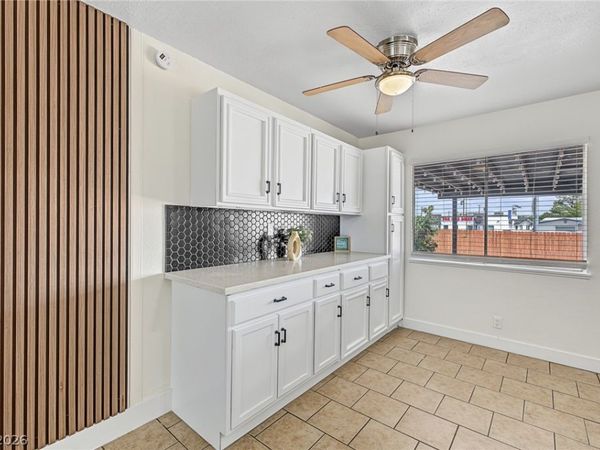 6100 Preston Circle, Las Vegas, NV 89107