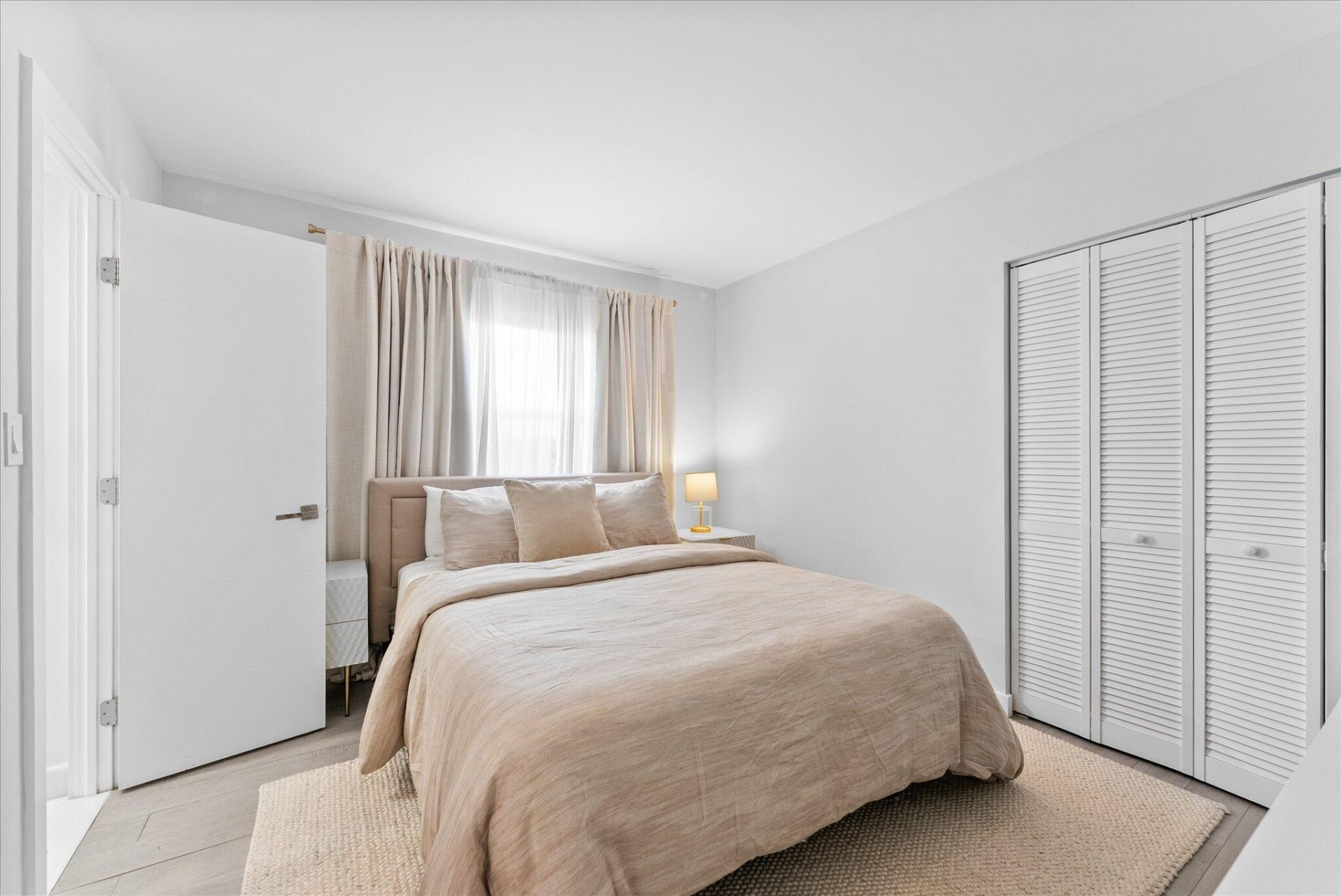 900 NE 18th Avenue, Unit 406, Fort Lauderdale, FL 33304 Photo