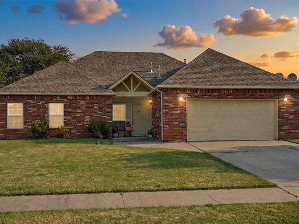11731 E 119th Street North , Collinsville, OK 74021