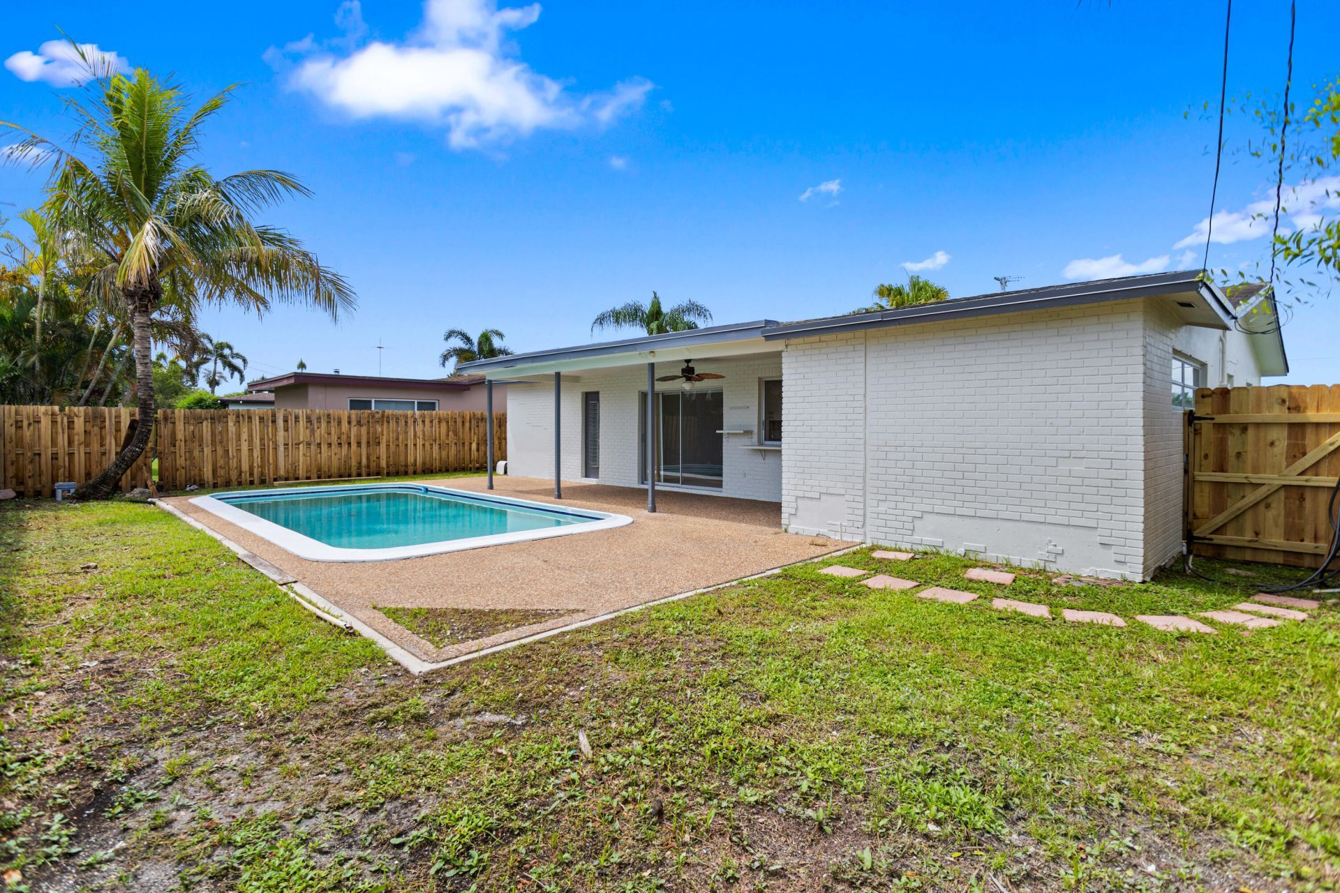 2000 NW 91st Way, Sunrise, FL 33322 Photo