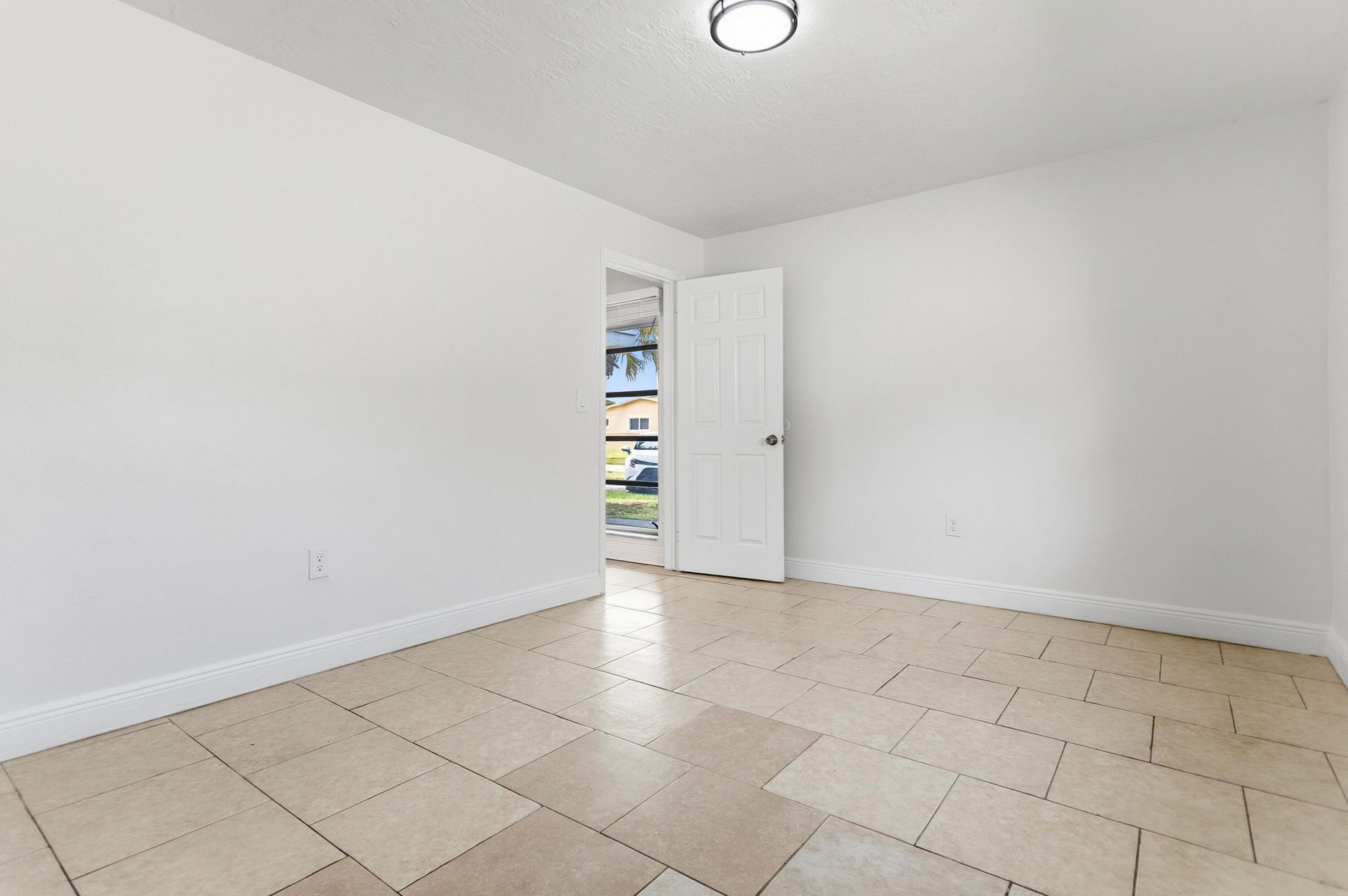 2000 NW 91st Way, Sunrise, FL 33322 Photo