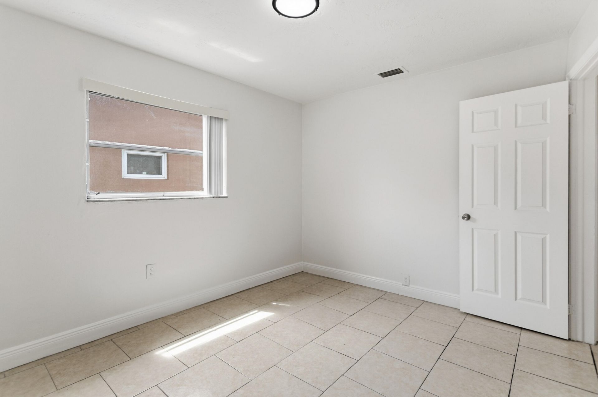 2000 NW 91st Way, Sunrise, FL 33322 Photo