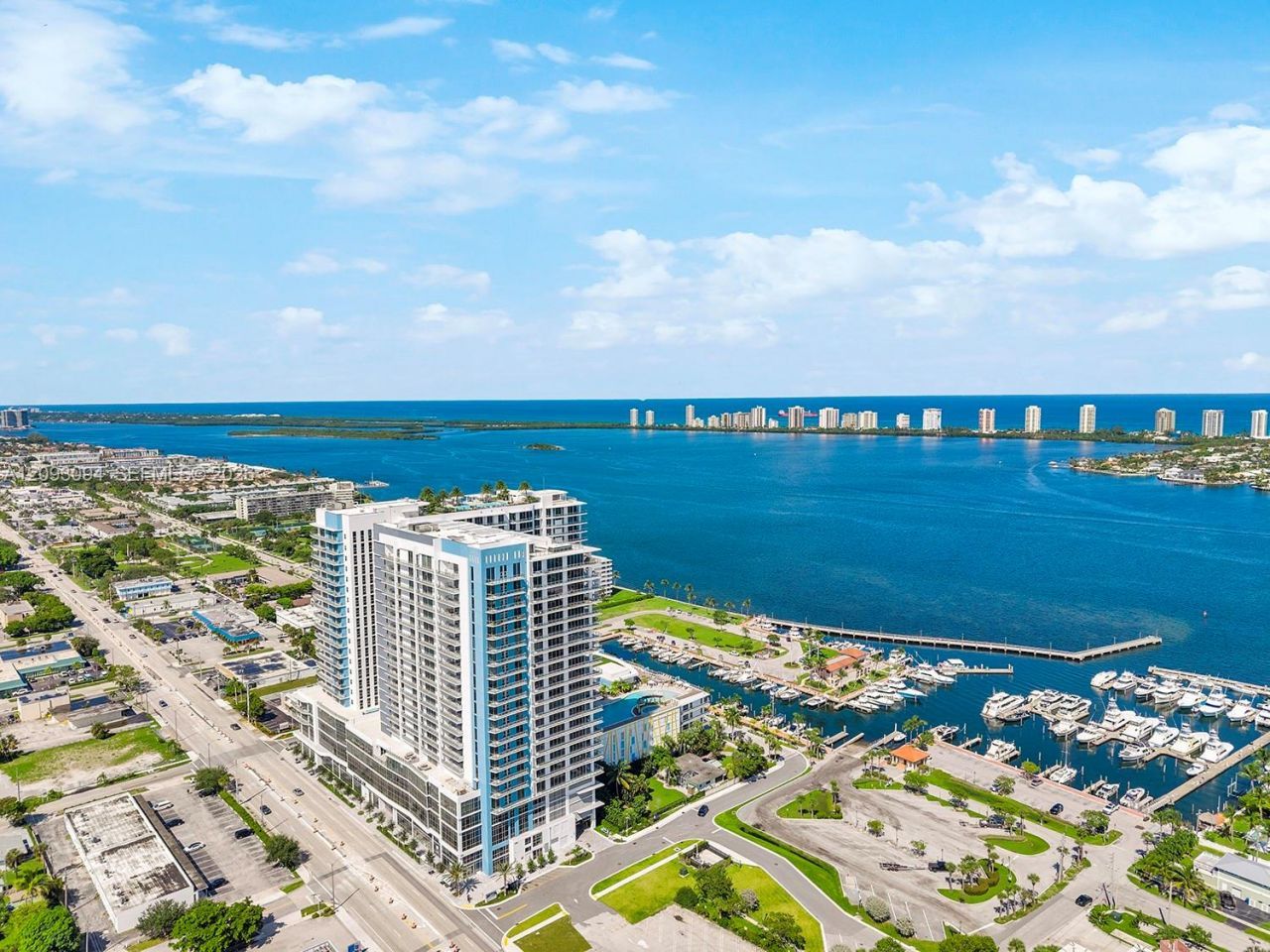 220 Lake Shore Dr , Unit 1512, West Palm Beach, FL 33403 Photo