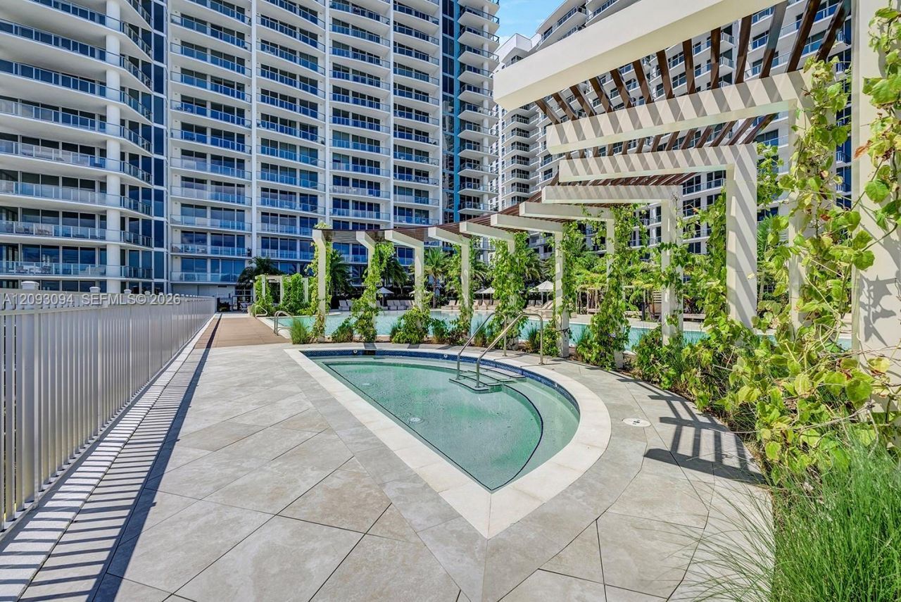 220 Lake Shore Dr , Unit 1512, West Palm Beach, FL 33403 Photo