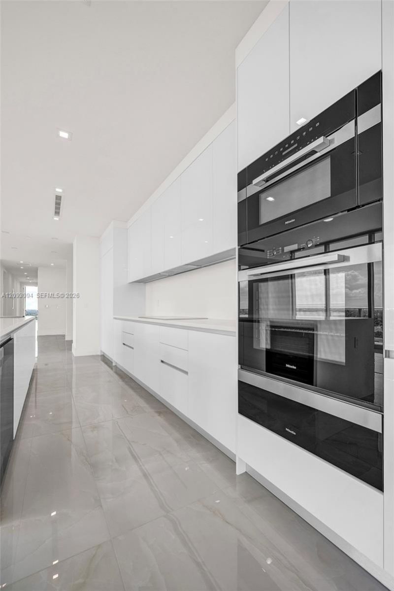 220 Lake Shore Dr , Unit 1512, West Palm Beach, FL 33403 Photo