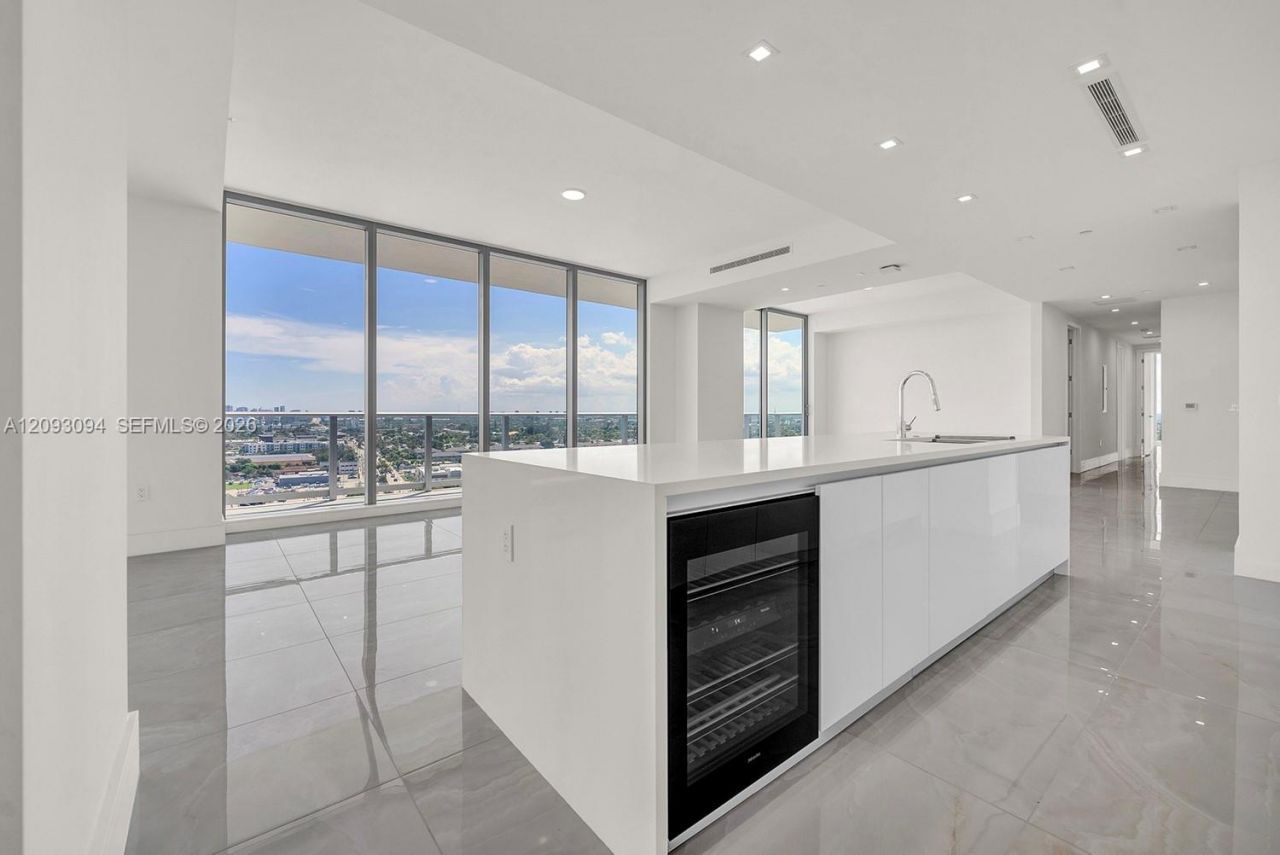 220 Lake Shore Dr , Unit 1512, West Palm Beach, FL 33403 Photo