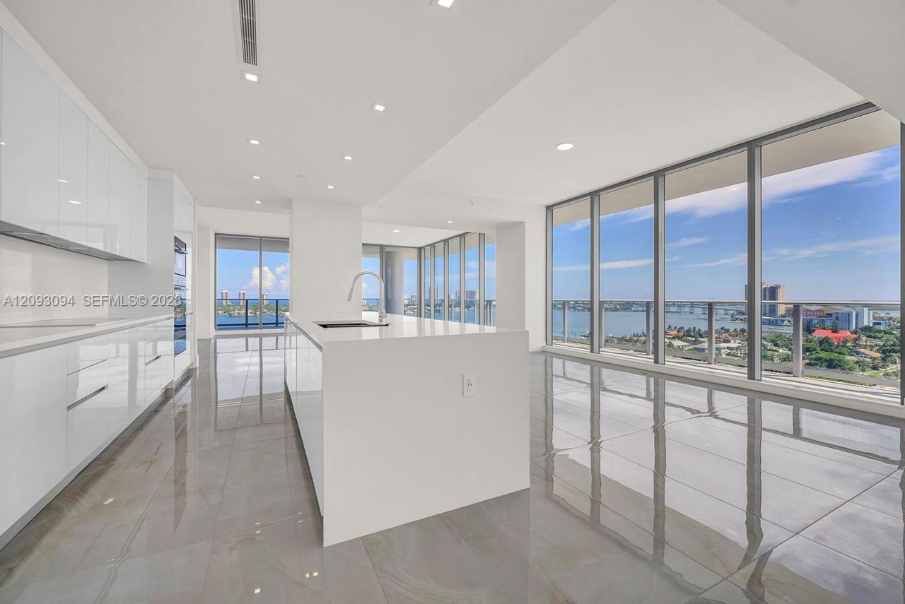 220 Lake Shore Dr , Unit 1512, West Palm Beach, FL 33403 Photo
