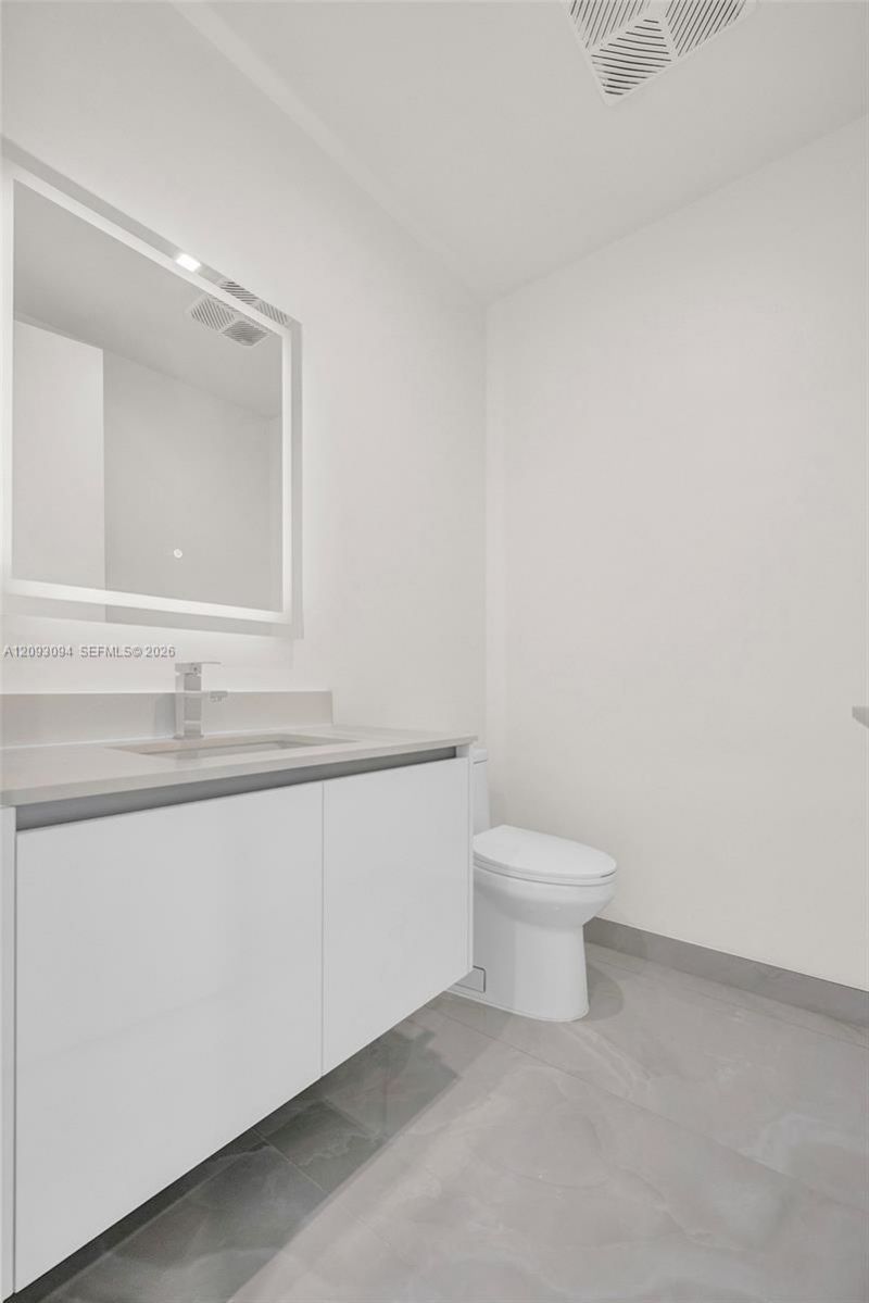 220 Lake Shore Dr , Unit 1512, West Palm Beach, FL 33403 Photo