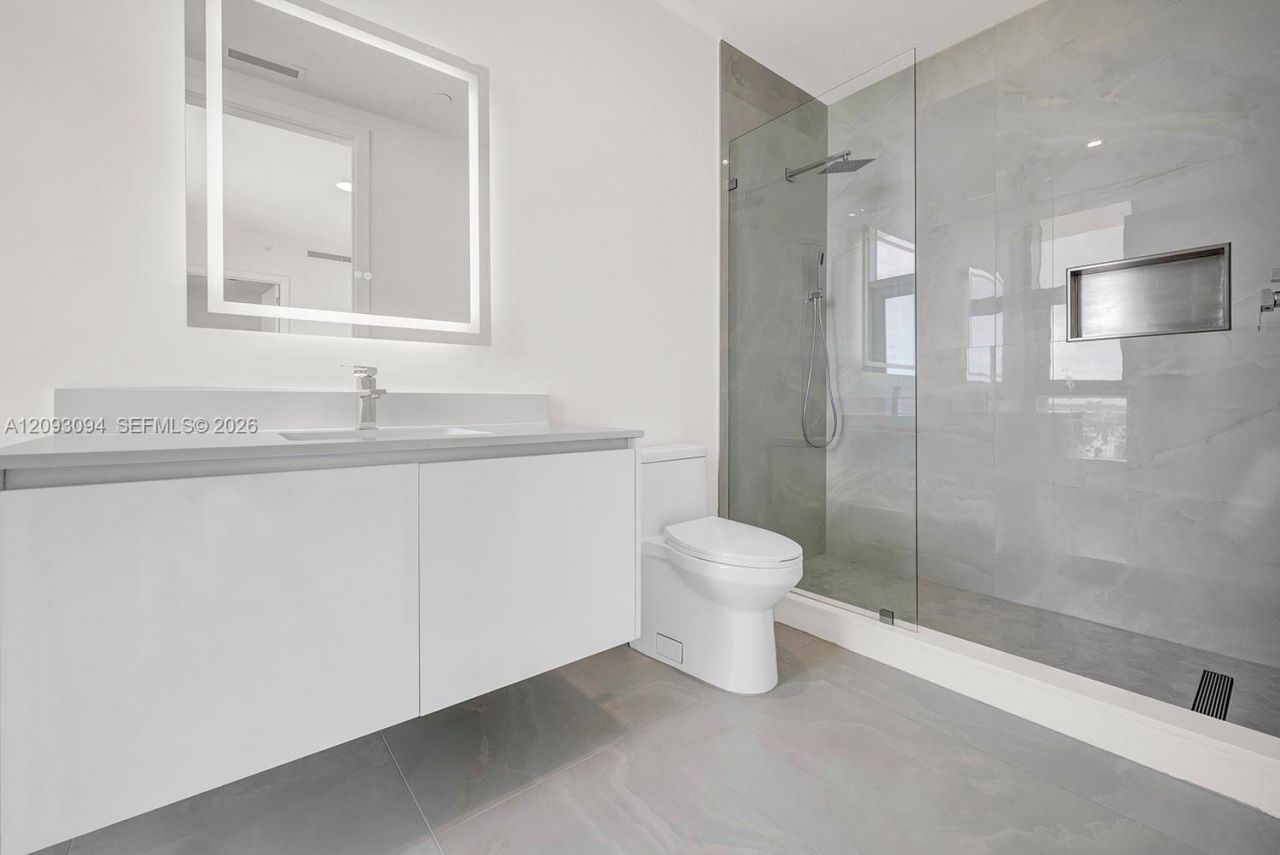 220 Lake Shore Dr , Unit 1512, West Palm Beach, FL 33403 Photo