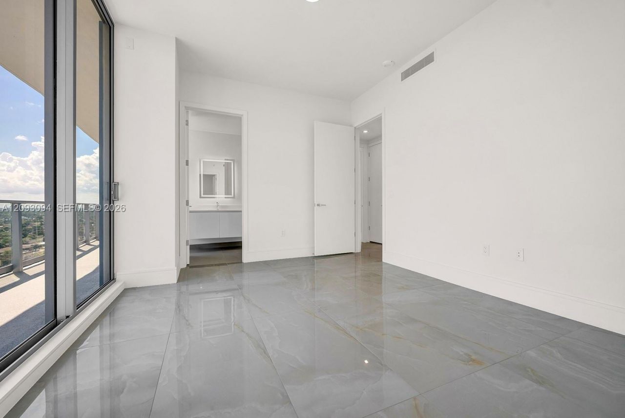 220 Lake Shore Dr , Unit 1512, West Palm Beach, FL 33403 Photo