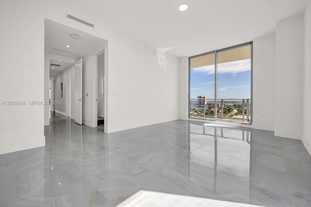 220 Lake Shore Dr , Unit 1512, West Palm Beach, FL 33403 Photo