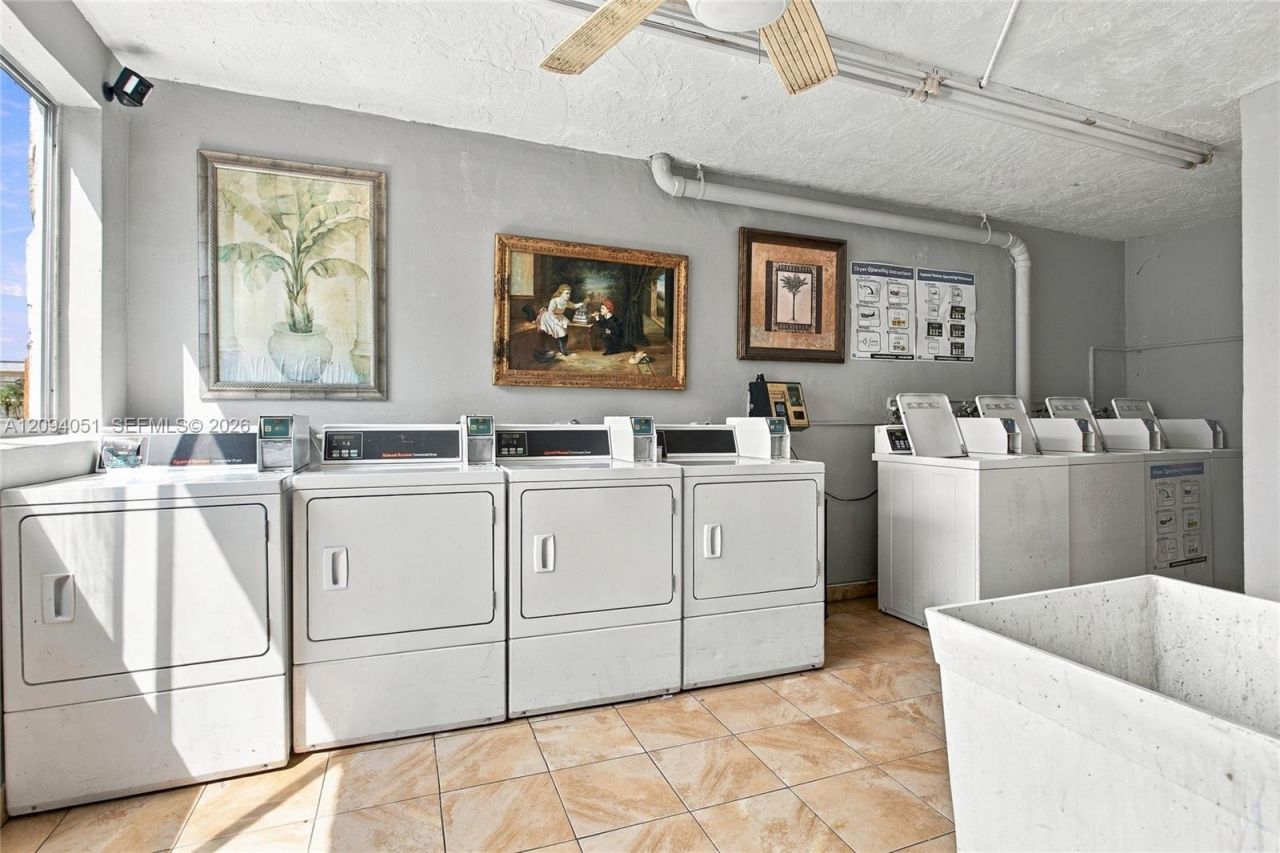 2200 Springdale Blvd, Unit 209, Palm Springs, FL 33461 Photo