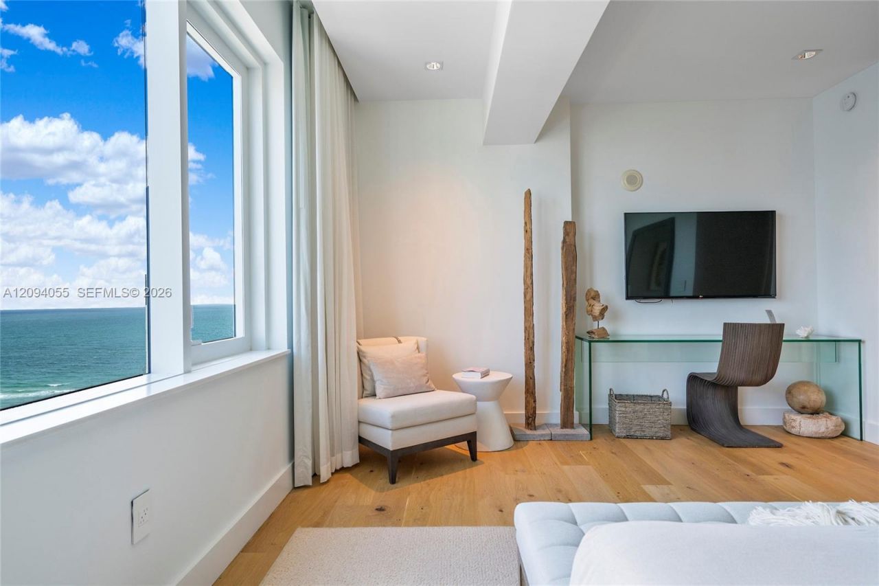 102 24th St , Unit PH-1607, Miami Beach, FL 33139 Photo