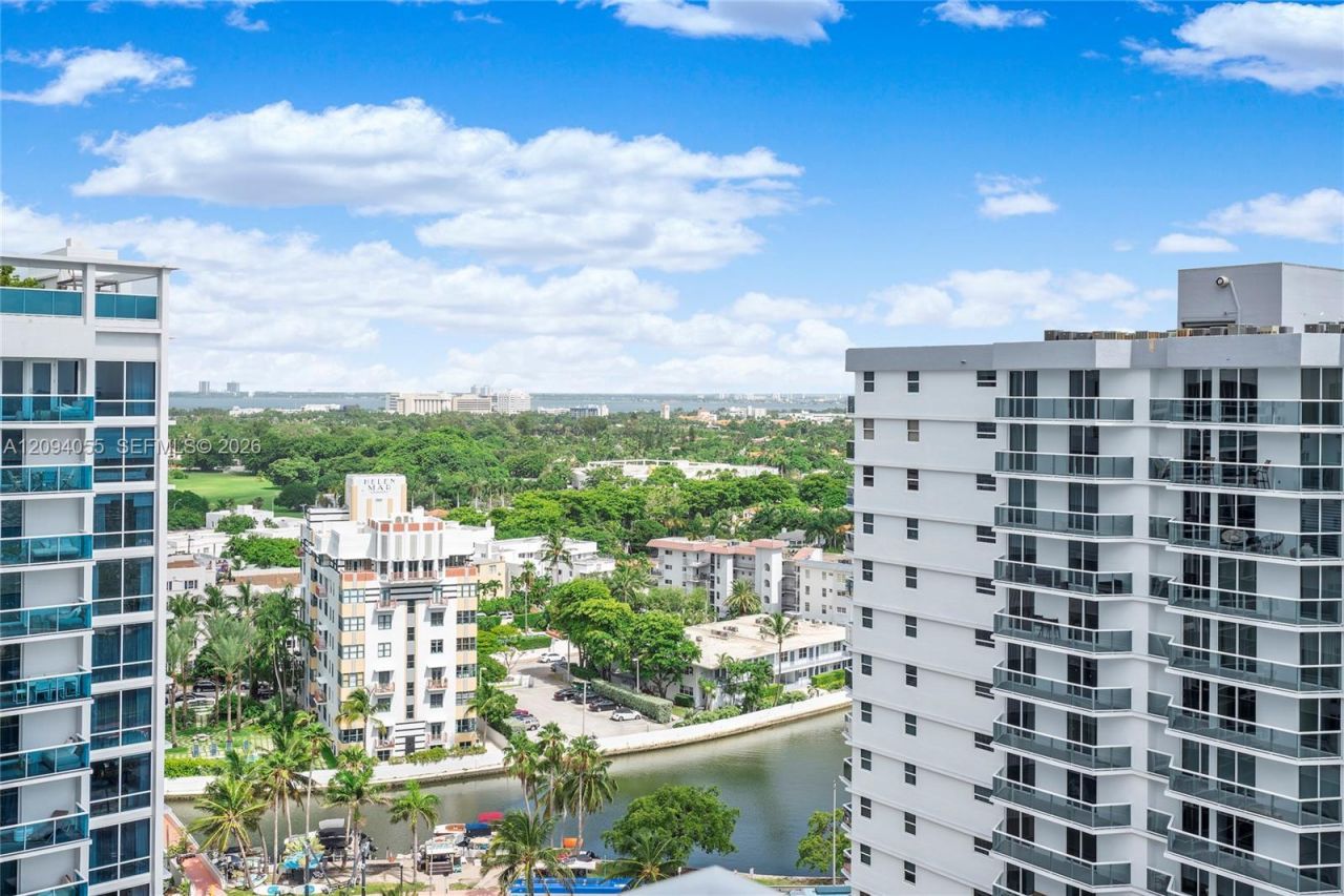 102 24th St , Unit PH-1607, Miami Beach, FL 33139 Photo