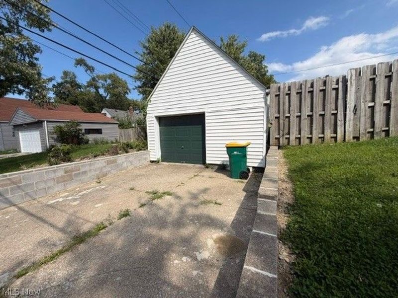 20701 Watson Road, Maple Heights, OH 44137 Photo 7