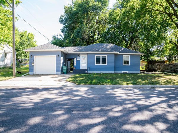 124 E Emory Street, Tracy, MN 56175