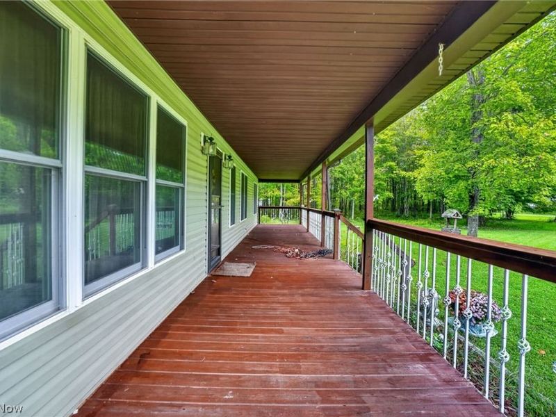 4393 Middle Road, Conneaut, OH 44030 Photo 3